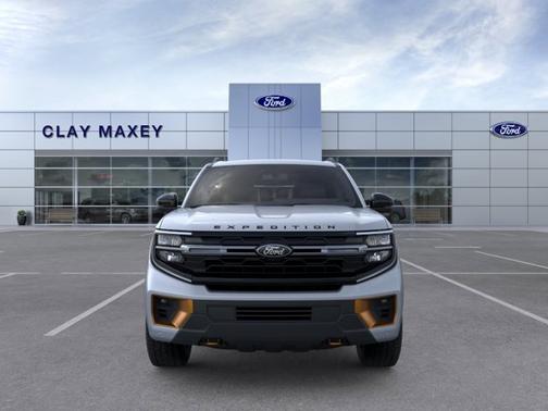 Glacier Gray Metallic Tri-Coat 2026 Ford Expedition Tremor