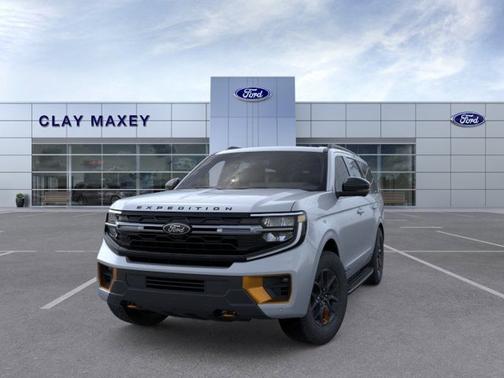 Glacier Gray Metallic Tri-Coat 2026 Ford Expedition Tremor
