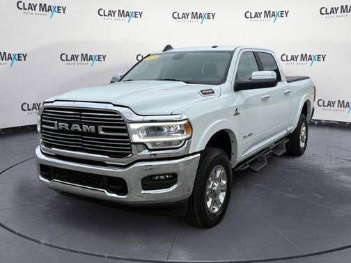 Bright White Clearcoat 2022 RAM 2500 Laramie Crew Cab 4x4 6'4' Box