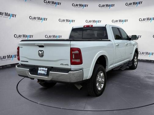 Bright White Clearcoat 2022 RAM 2500 Laramie Crew Cab 4x4 6'4' Box