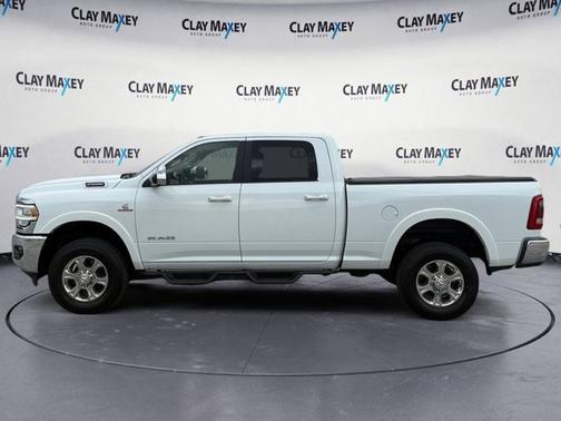 Bright White Clearcoat 2022 RAM 2500 Laramie Crew Cab 4x4 6'4' Box