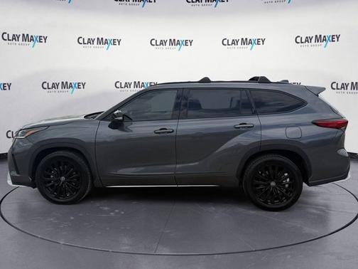 Magnetic Gray Metallic 2023 Toyota Highlander XSE