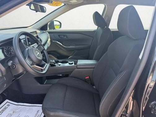 Super Black 2024 Nissan Rogue S