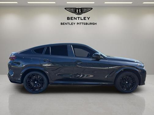 Black Sapphire Metallic 2025 BMW X6 M Base