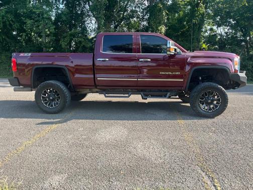 2017 GMC Sierra 2500 Denali