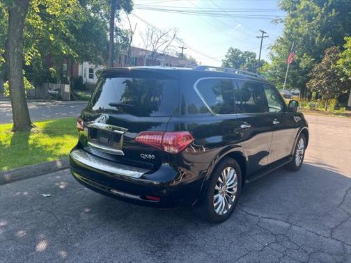 2016 INFINITI QX80 Base
