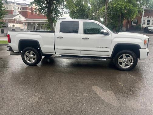 2015 GMC Sierra 2500 Denali