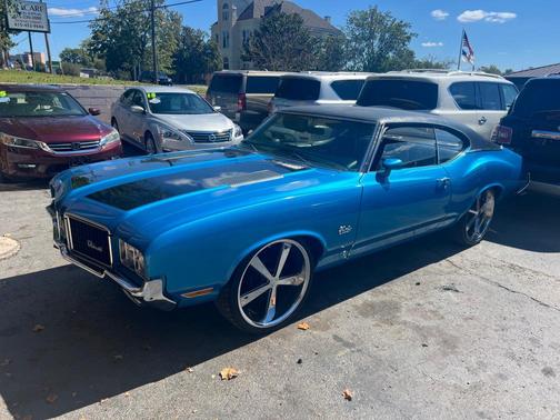 1972 Oldsmobile Cutlass 2 Door