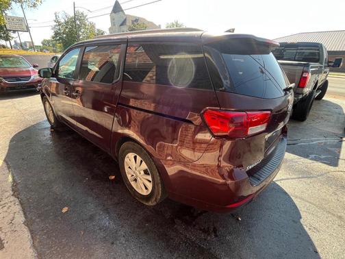 2016 Kia Sedona LX