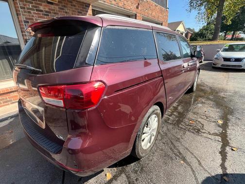 2016 Kia Sedona LX