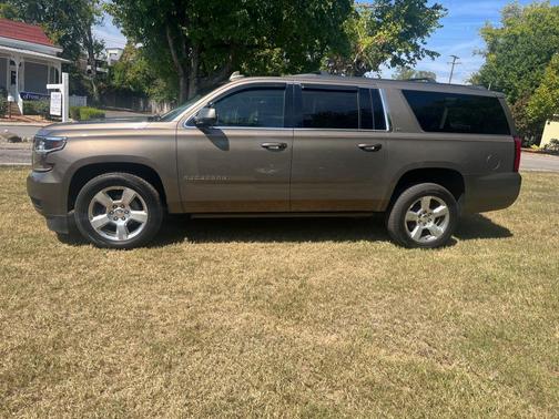 2016 Chevrolet Suburban LT