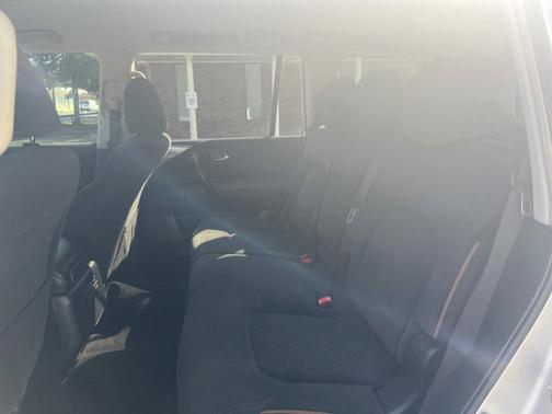 2017 Nissan Armada SV