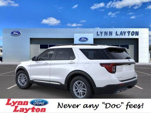 Star White 2025 Ford Explorer Active