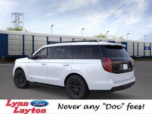 Agate Black Metallic 2026 Ford Expedition Tremor