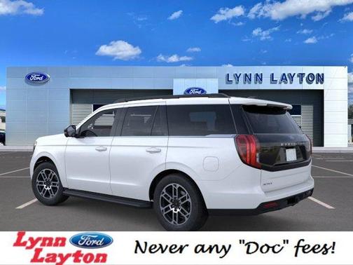 Star White 2026 Ford Expedition Active