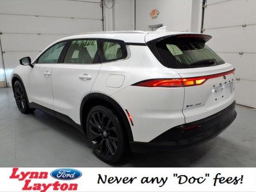 2025 Toyota Crown Signia Limited