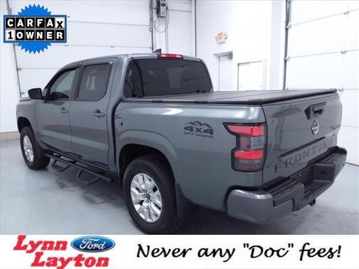 2022 Nissan Frontier SV
