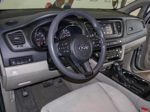 2021 Kia Sedona LX
