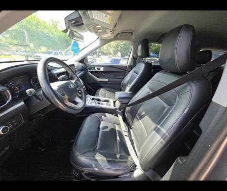 Carbonized Gray Metallic 2021 Ford Explorer XLT