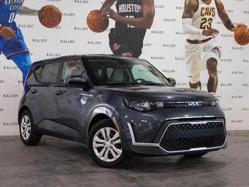 Gravity Gray 2023 Kia Soul LX