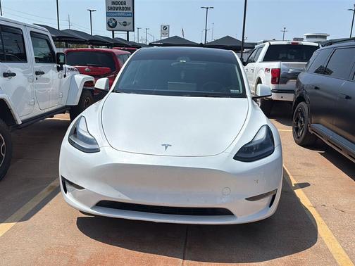 Pearl White Multi 2022 Tesla Model Y Performance