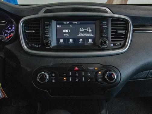 2020 Kia Sorento LX