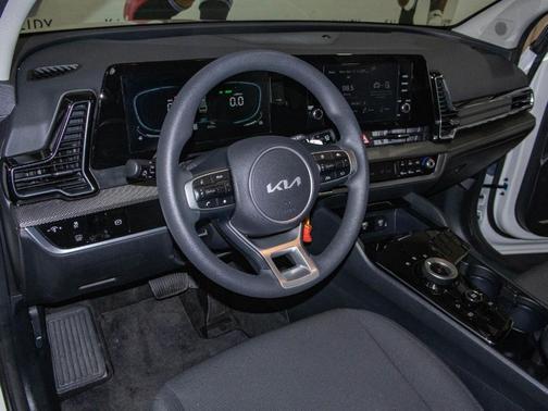 2025 Kia Sportage Hybrid LX