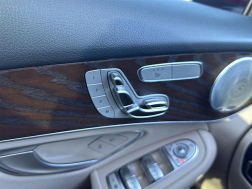 2019 Mercedes-Benz GLC 350e Base 4MATIC