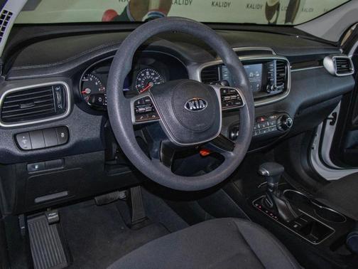 Snow White Pearl 2020 Kia Sorento L