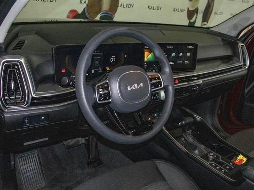 2025 Kia Sorento LX