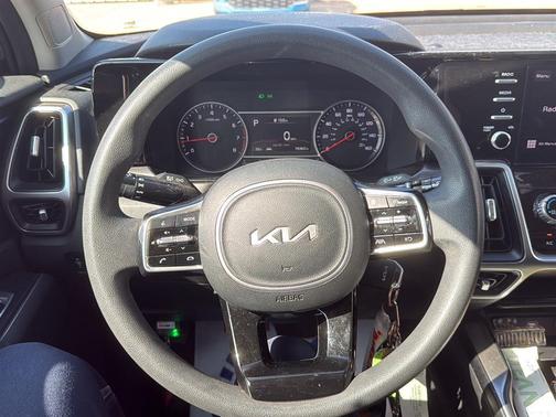 Ebony Black 2022 Kia Sorento LX