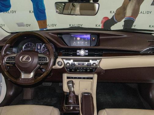 2017 Lexus ES 350 Base