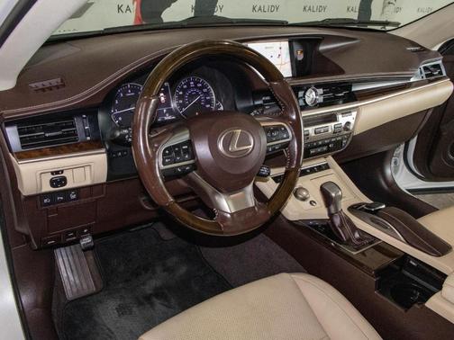 2017 Lexus ES 350 Base