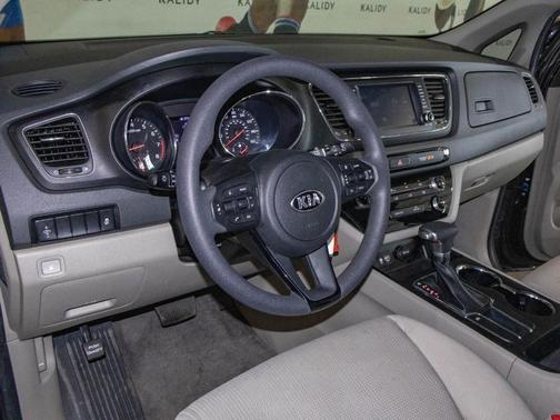 2021 Kia Sedona LX