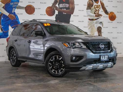 2020 Nissan Pathfinder SL