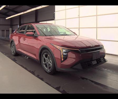 Currant Red 2025 Kia K4