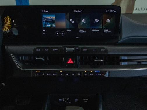 Currant Red 2025 Kia K4