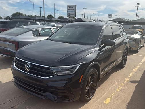 2023 Volkswagen Tiguan 2.0T SE R-Line Black