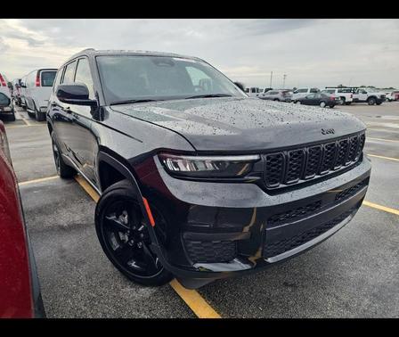 2023 Jeep Grand Cherokee L Laredo