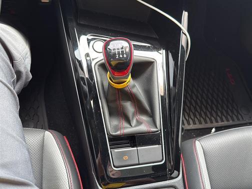 Kings Red W/ Black Roof 2024 Volkswagen Golf GTI 2.0T 380 Autobahn