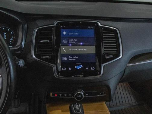 2018 Volvo XC90 T6 Momentum