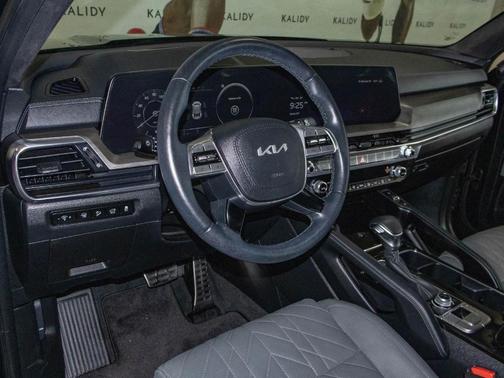 Ebony Black 2024 Kia Telluride SX
