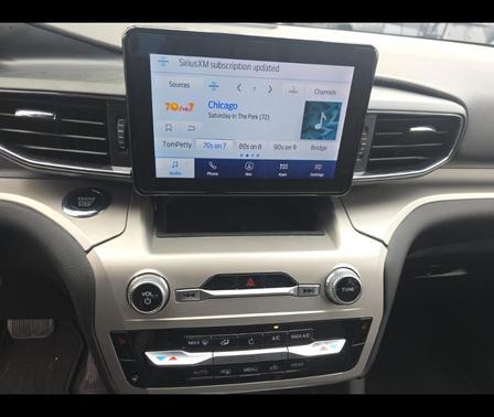 Carbonized Gray Metallic 2022 Ford Explorer XLT