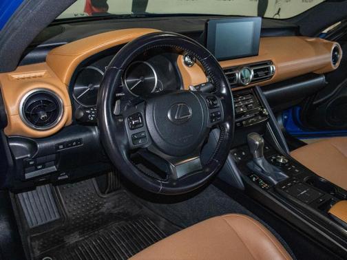 2022 Lexus IS 300 Base