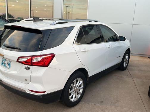 Summit White 2020 Chevrolet Equinox 1LT