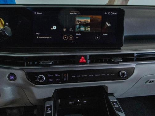 Midnight Black 2025 Kia Sorento S