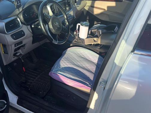Snow White Pearl 2017 Kia Sorento LX