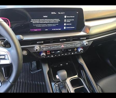 Metal 2025 Kia Telluride LX