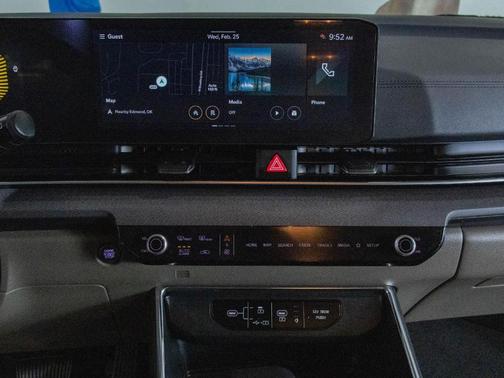 2026 Kia Carnival EX