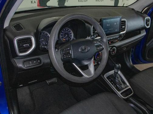 2021 Hyundai VENUE SE